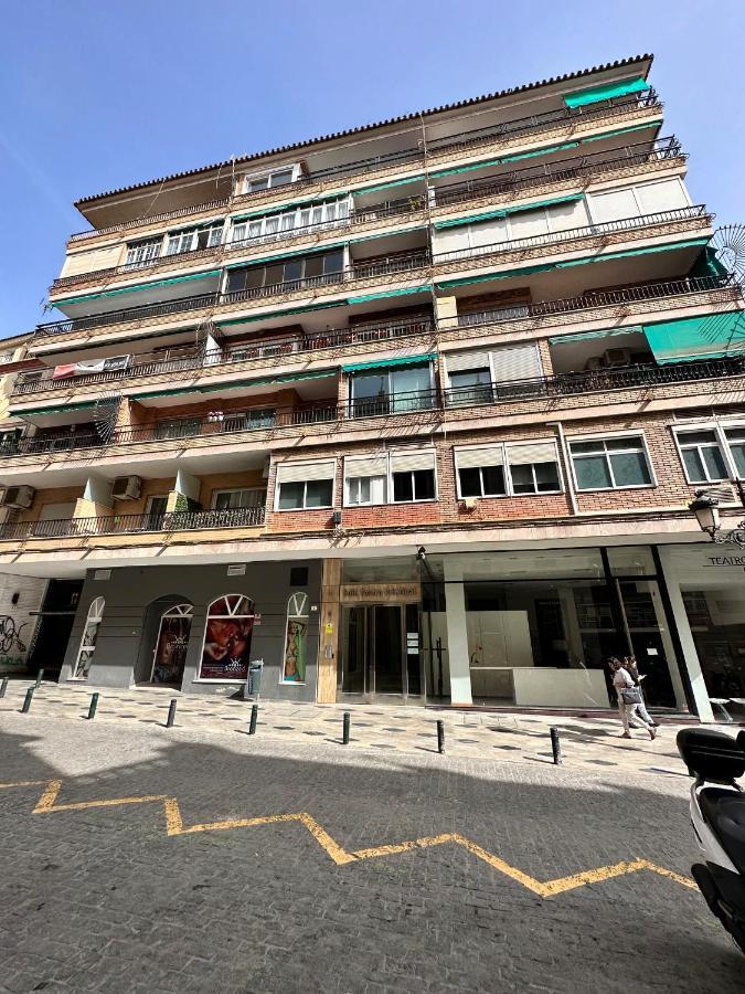 Xpce Teatro Square Daire Málaga Dış mekan fotoğraf